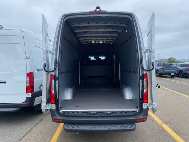 new 2024 Mercedes-Benz eSprinter car