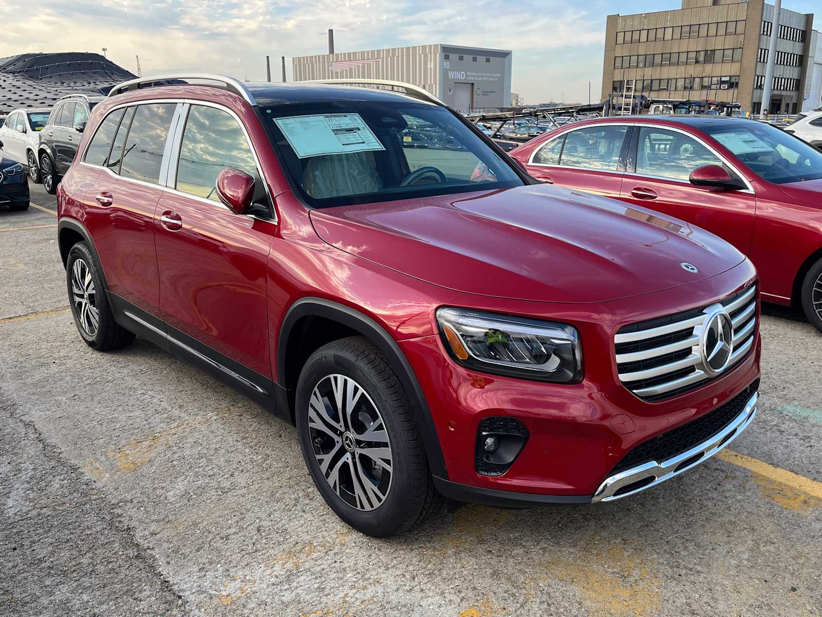 new 2025 Mercedes-Benz GLB 250 car