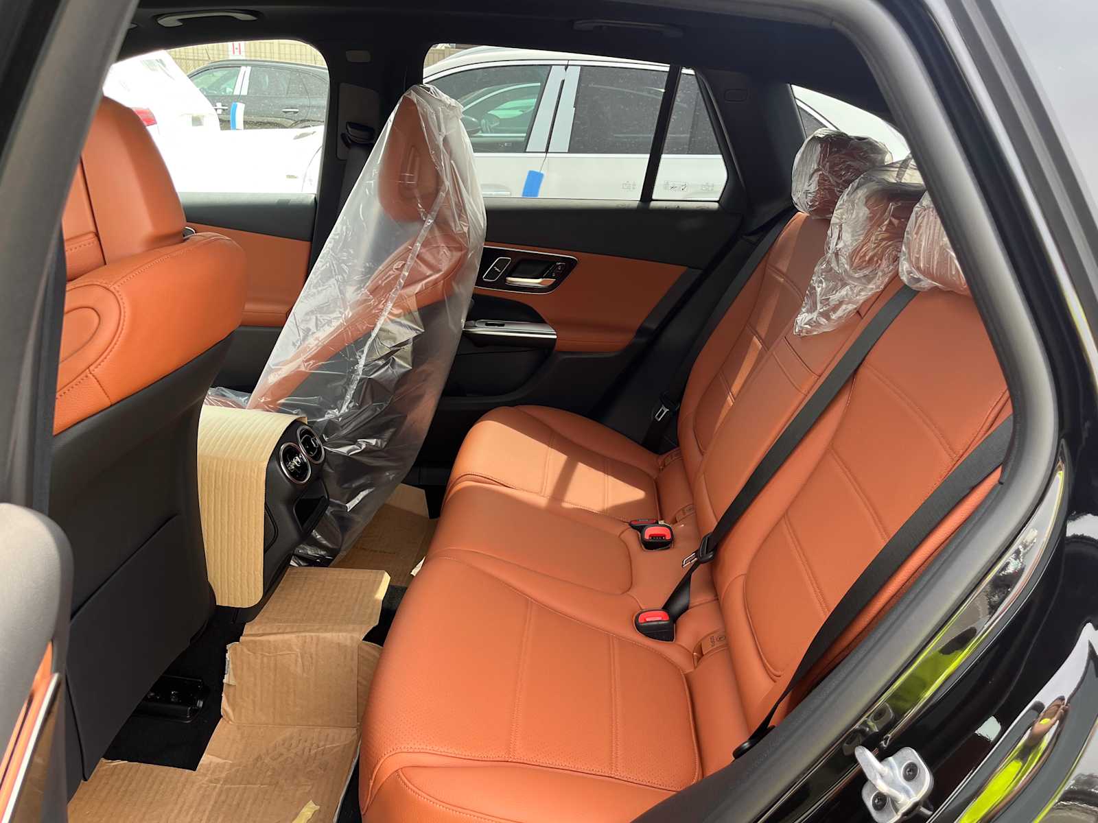 new 2025 Mercedes-Benz GLC 300 car