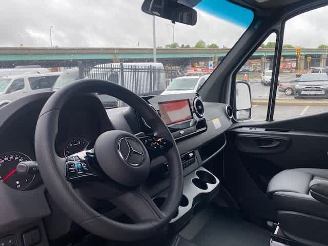 new 2025 Mercedes-Benz Sprinter car