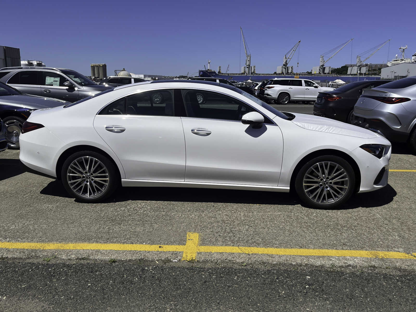 new 2025 Mercedes-Benz CLA 250 car