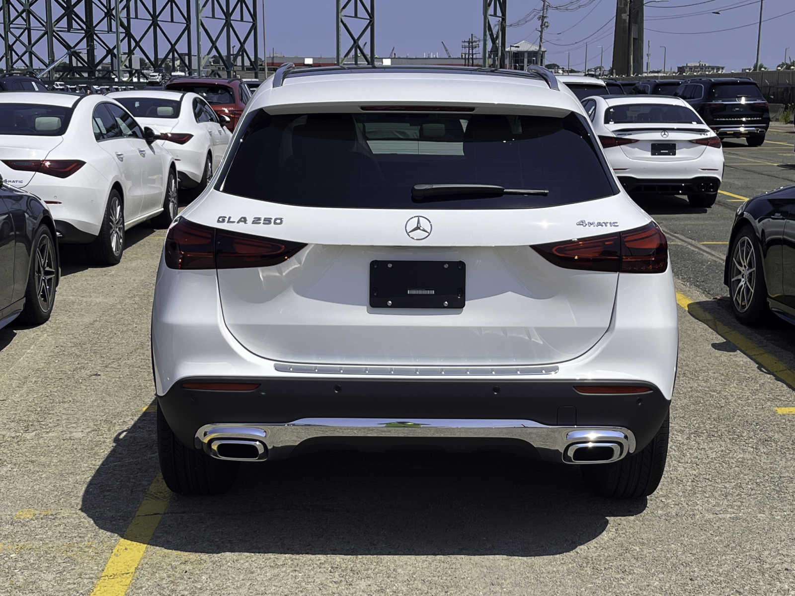 new 2025 Mercedes-Benz GLA 250 car