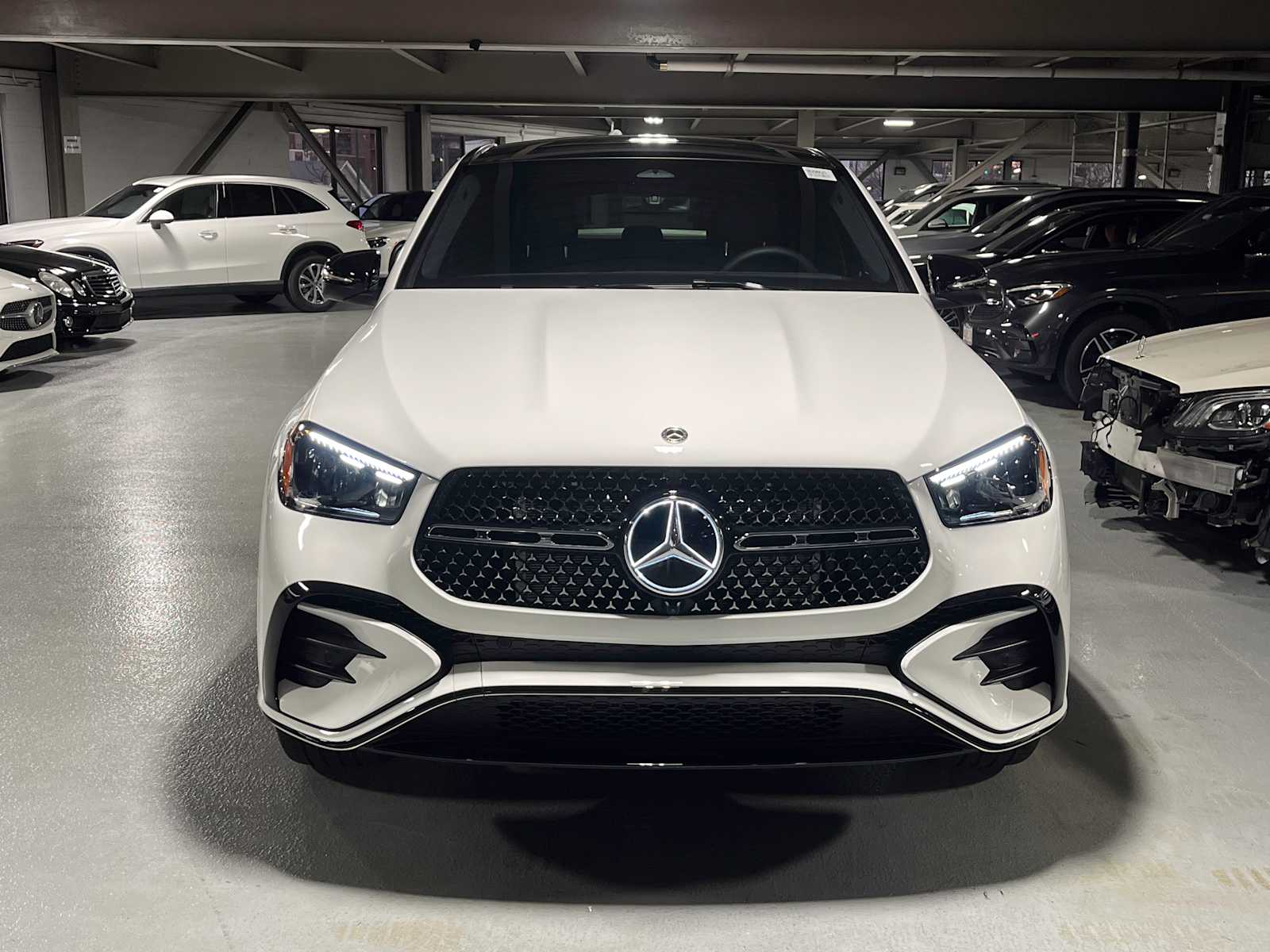 new 2025 Mercedes-Benz GLE 450 car