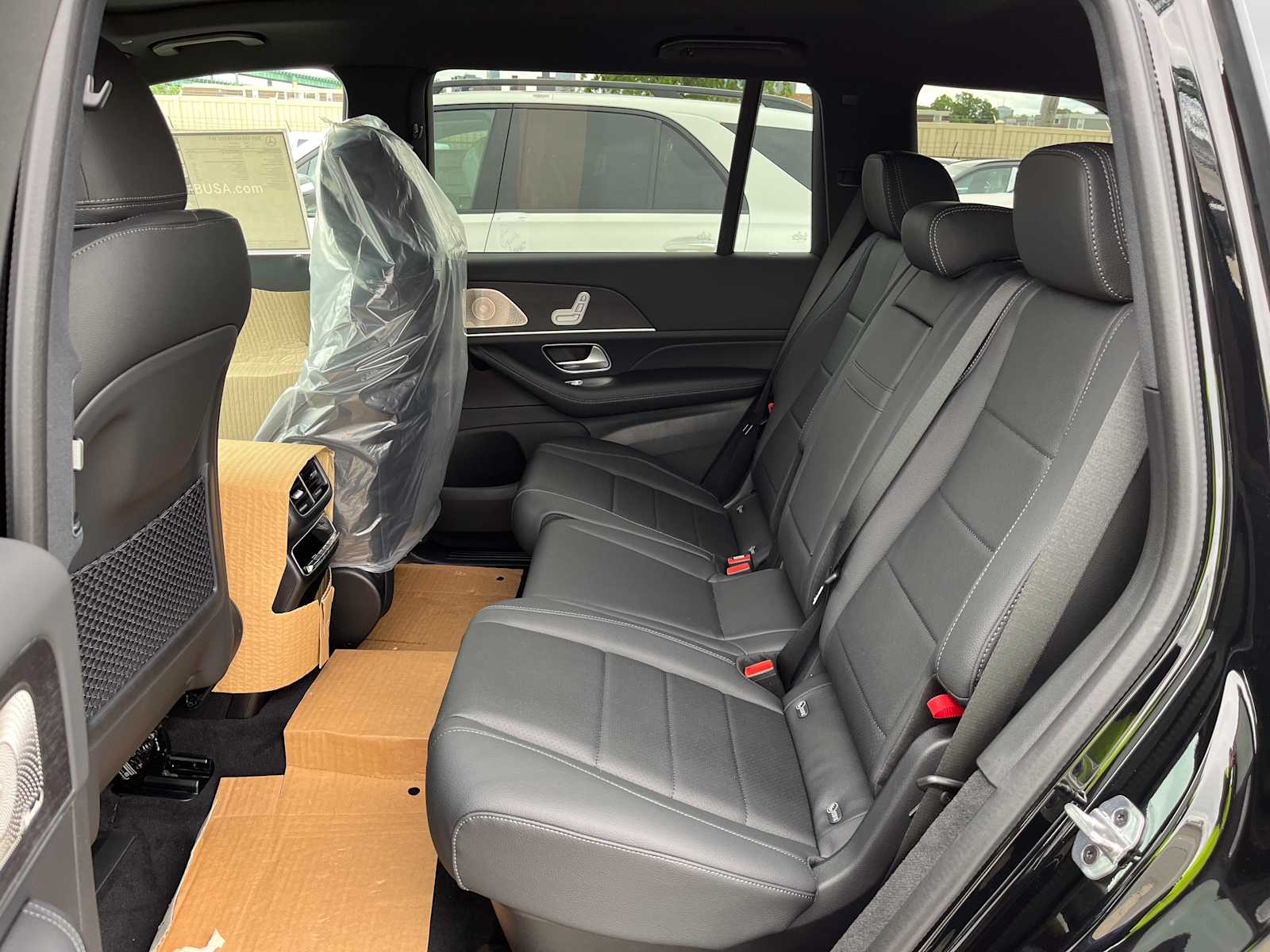new 2025 Mercedes-Benz GLS 450 car