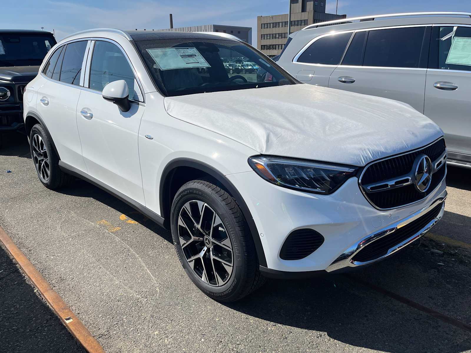 new 2025 Mercedes-Benz GLC 350e Plug-In Hybrid car