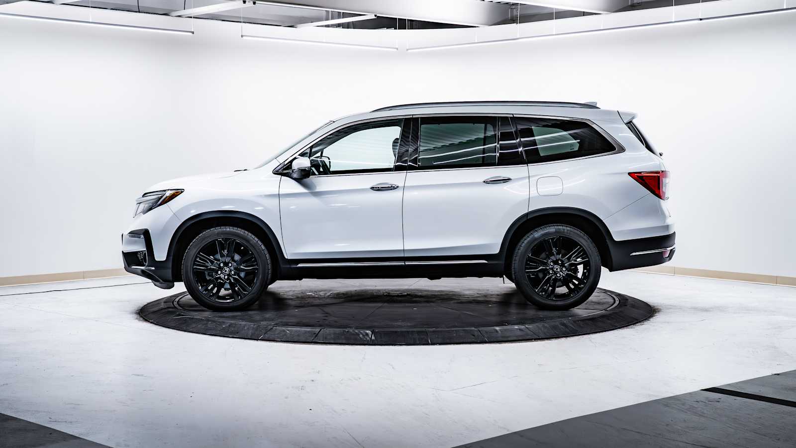 used 2021 Honda Pilot car, priced at $29,998