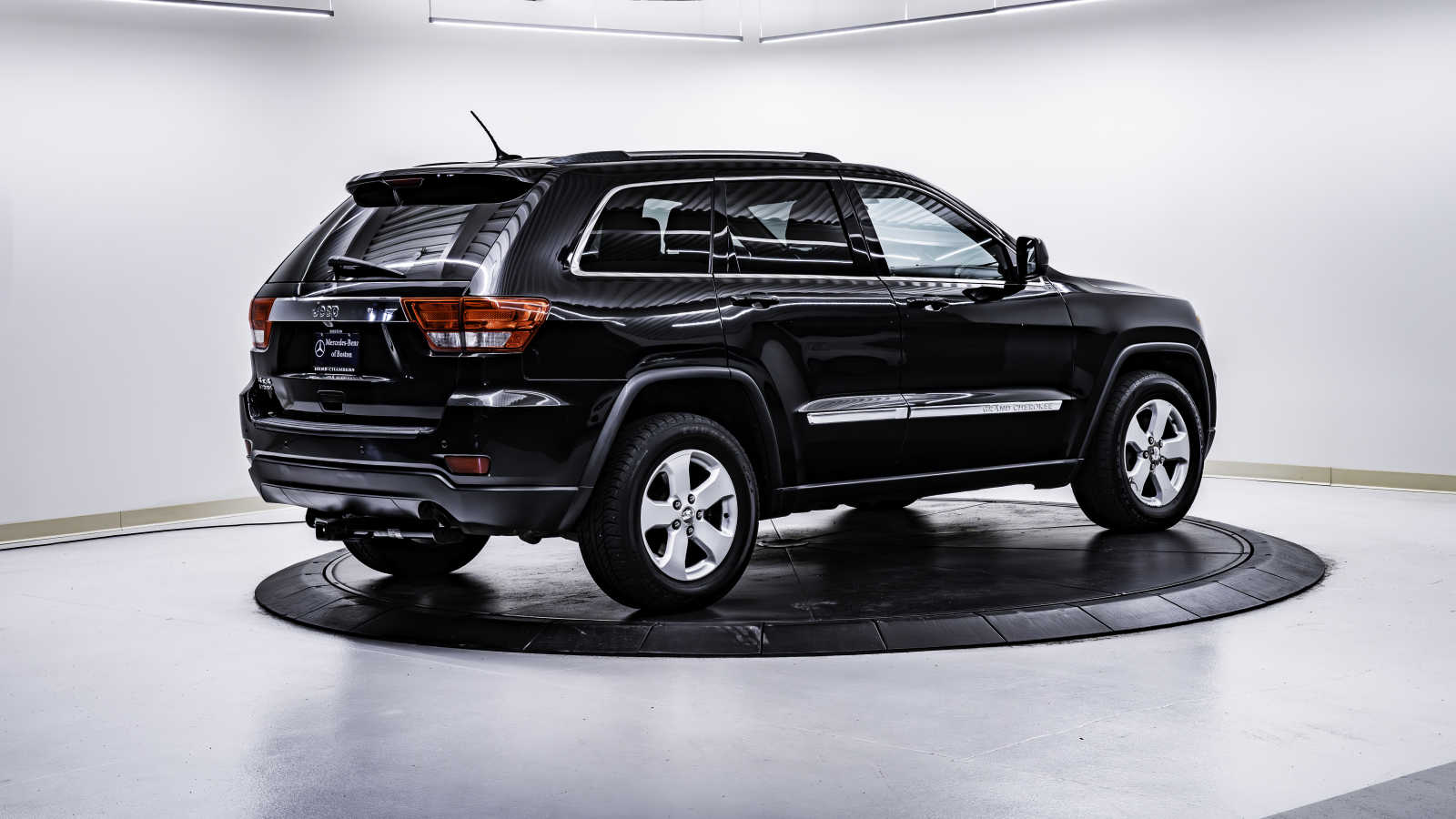 used 2012 Jeep Grand Cherokee car, priced at $8,998