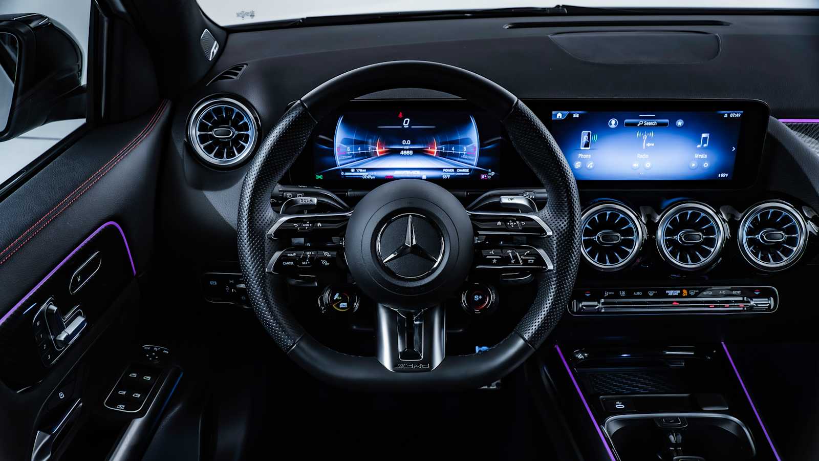 used 2024 Mercedes-Benz AMG GLA 35 car, priced at $52,570