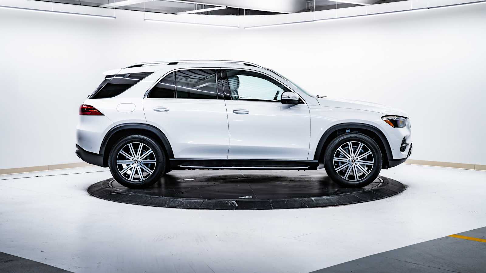 used 2025 Mercedes-Benz GLE 350 car, priced at $63,332