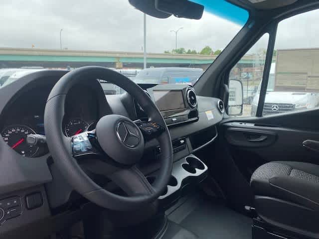 new 2025 Mercedes-Benz Sprinter car