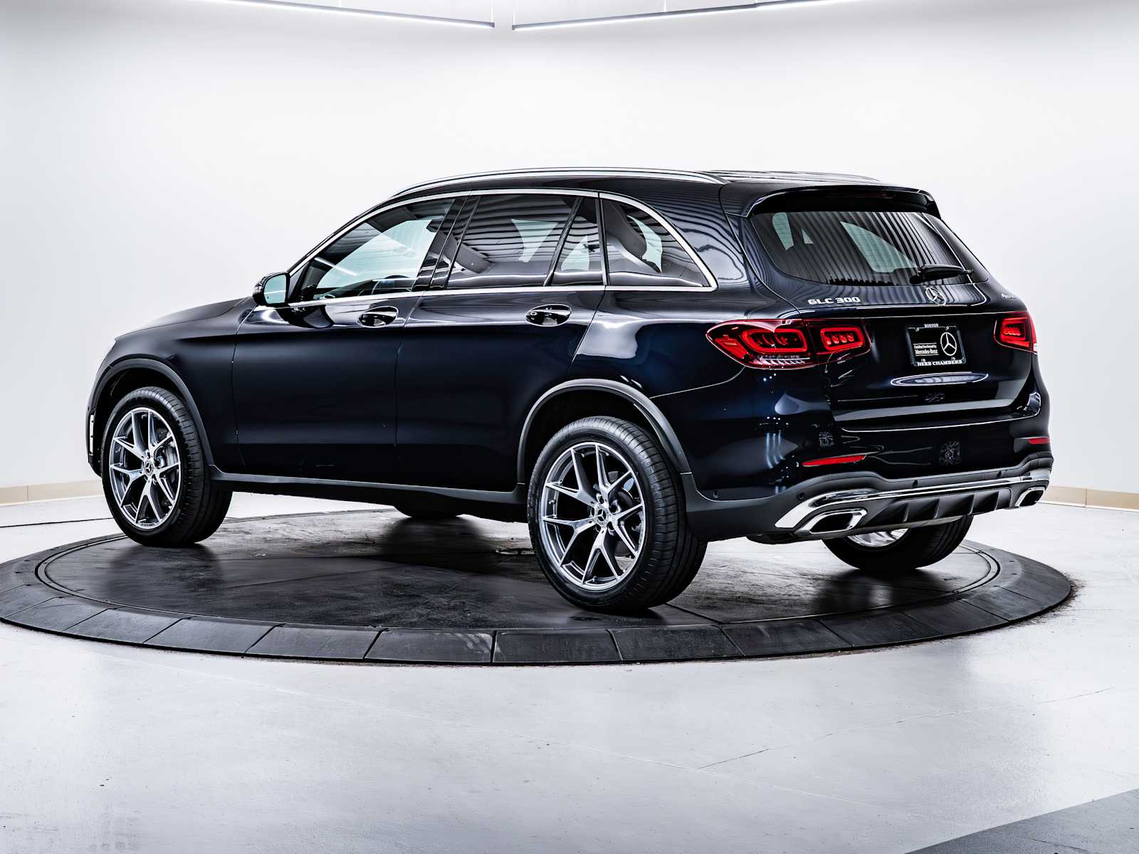 used 2022 Mercedes-Benz GLC 300 car, priced at $35,998