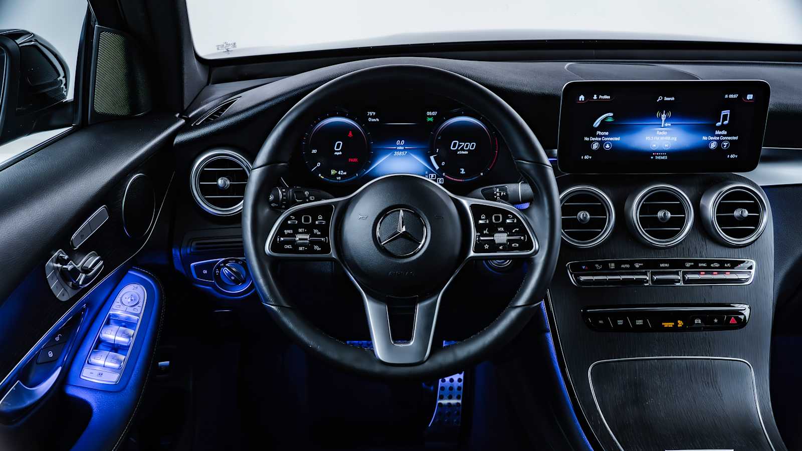 used 2022 Mercedes-Benz GLC 300 car, priced at $35,998