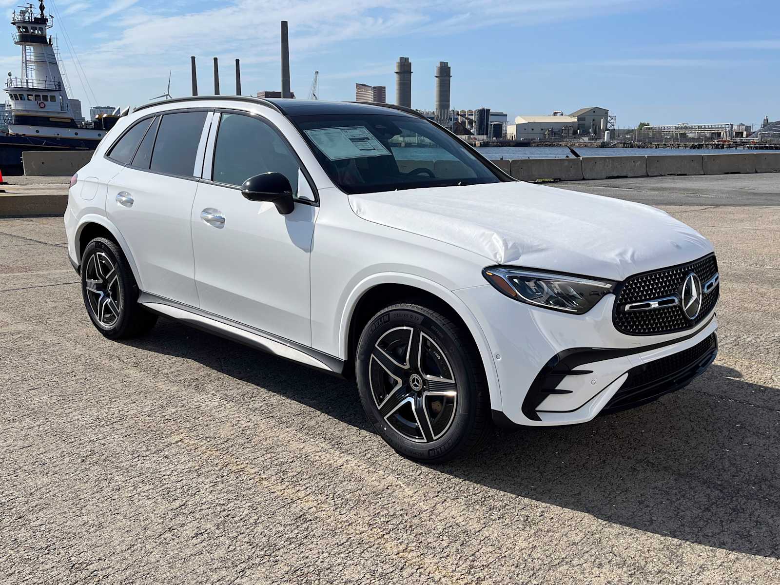 new 2025 Mercedes-Benz GLC 300 car