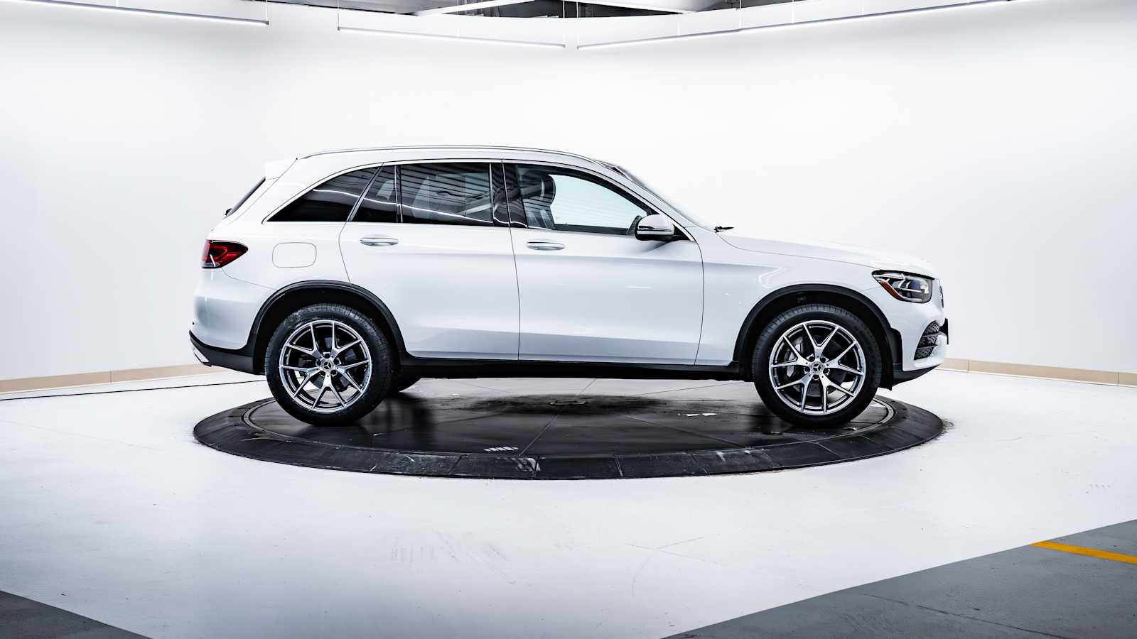 used 2020 Mercedes-Benz GLC 300 car, priced at $30,998