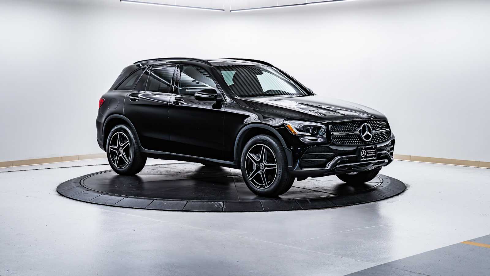 used 2020 Mercedes-Benz GLC 300 car, priced at $28,998