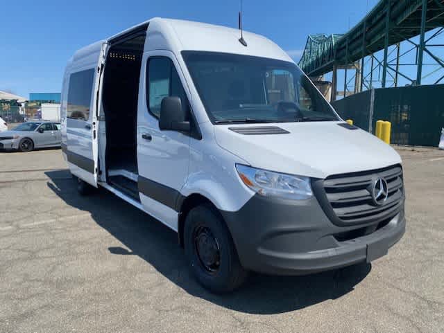 new 2025 Mercedes-Benz Sprinter car