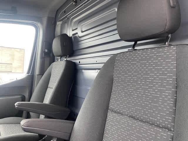 new 2025 Mercedes-Benz Sprinter car