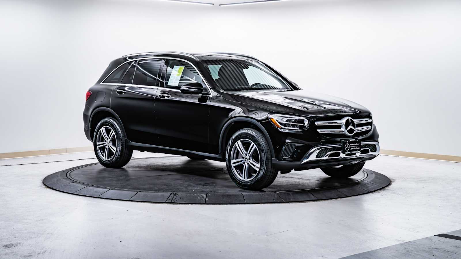 used 2022 Mercedes-Benz GLC 300 car, priced at $35,998