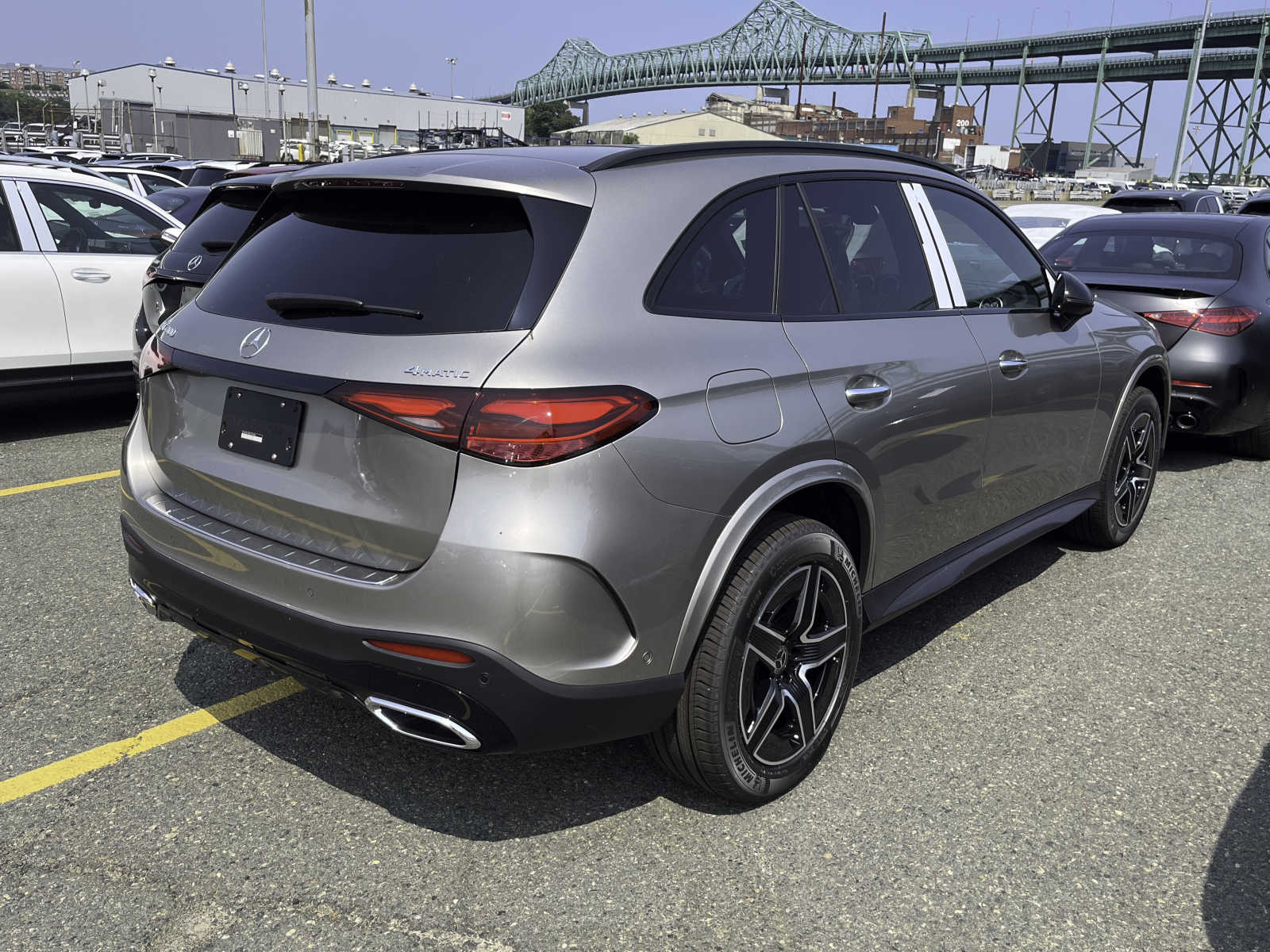 new 2024 Mercedes-Benz GLC 300 car