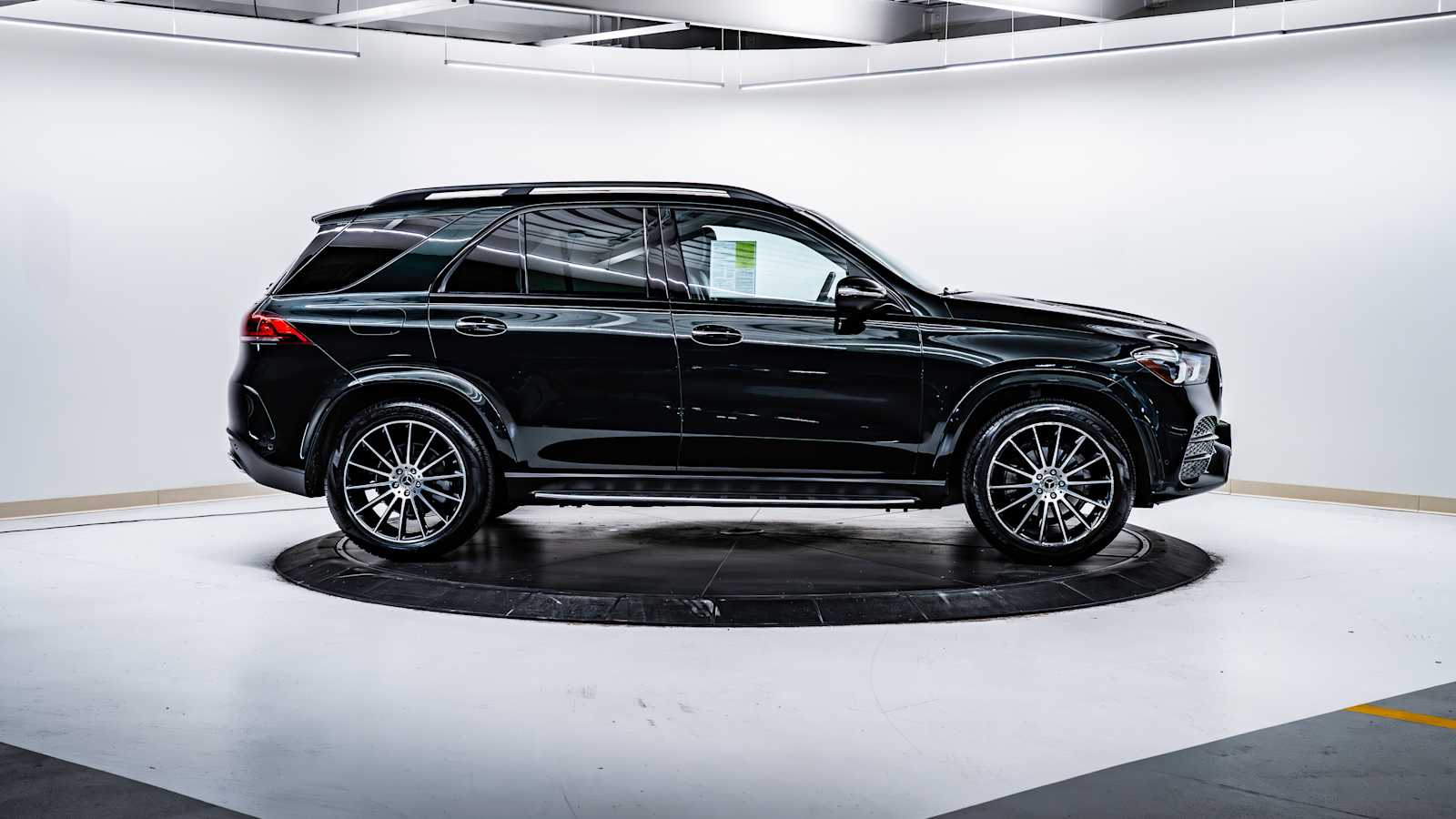 used 2021 Mercedes-Benz GLE 350 car, priced at $38,823