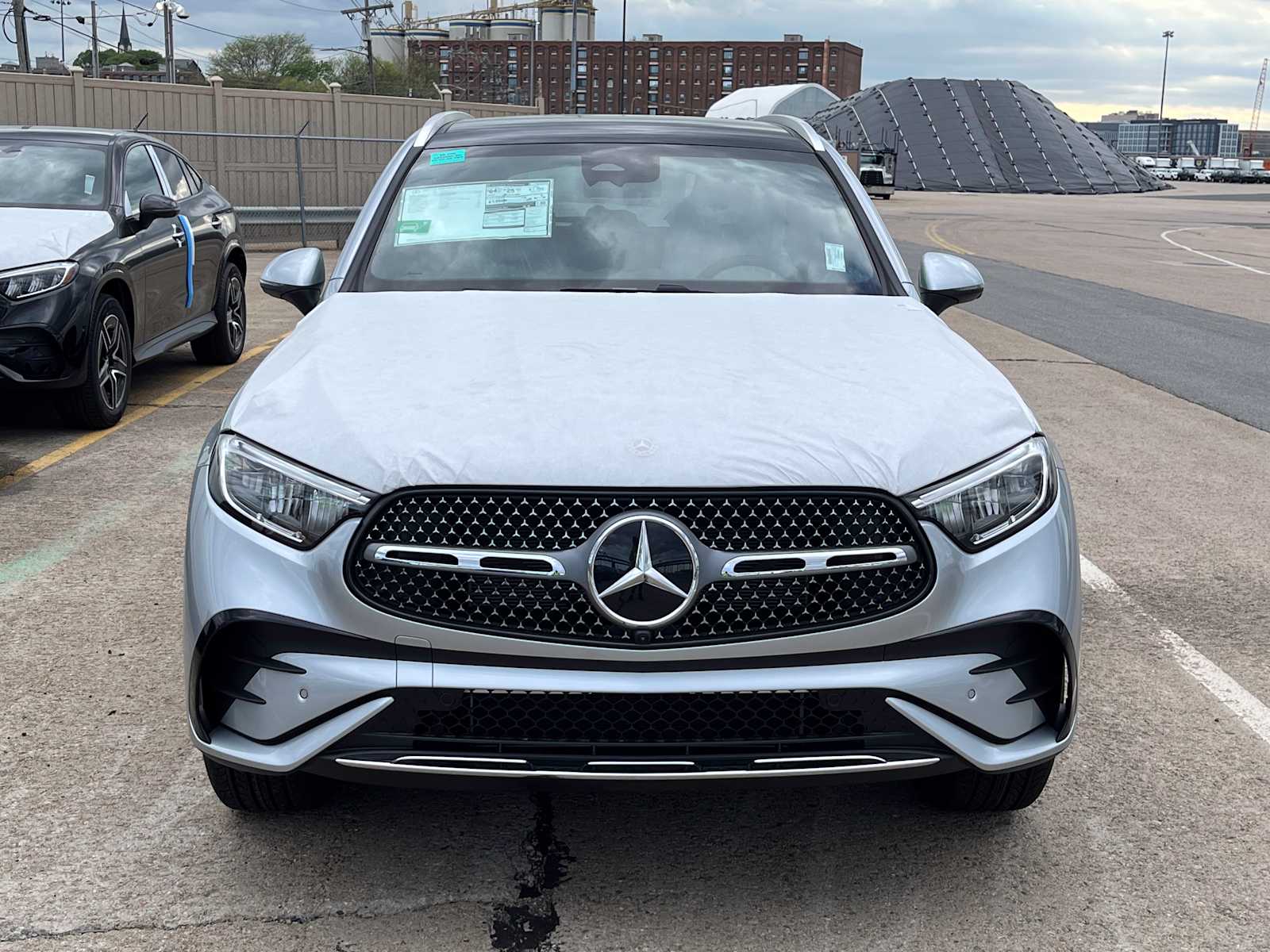 new 2025 Mercedes-Benz GLC 350e Plug-In Hybrid car