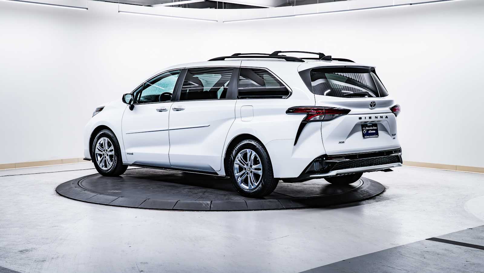 used 2021 Toyota Sienna car, priced at $39,898