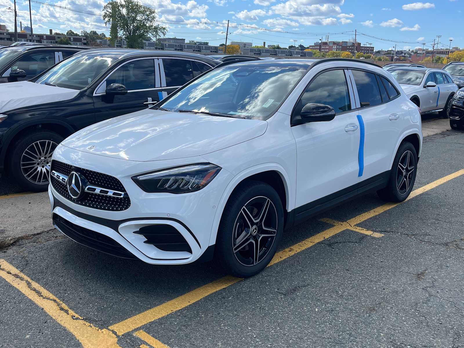 new 2025 Mercedes-Benz GLA 250 car