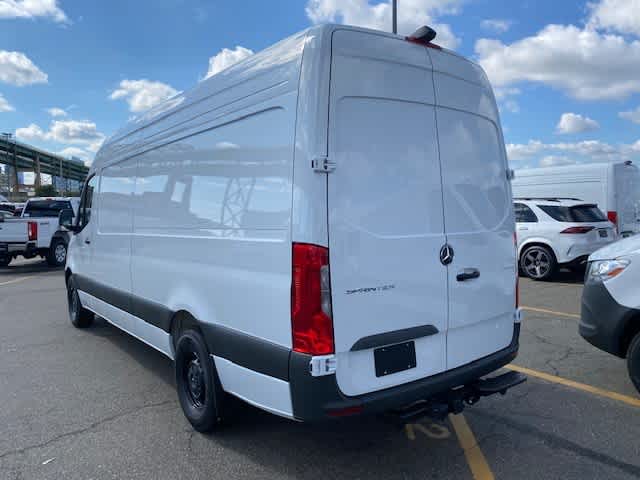 new 2025 Mercedes-Benz Sprinter car