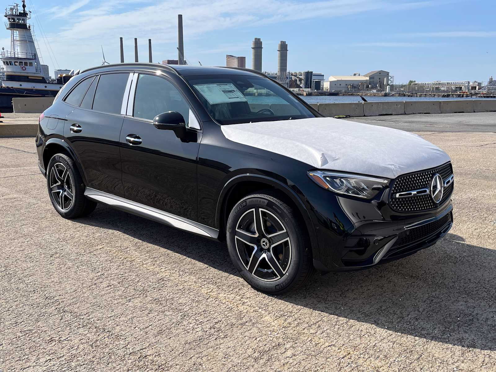 new 2025 Mercedes-Benz GLC 300 car