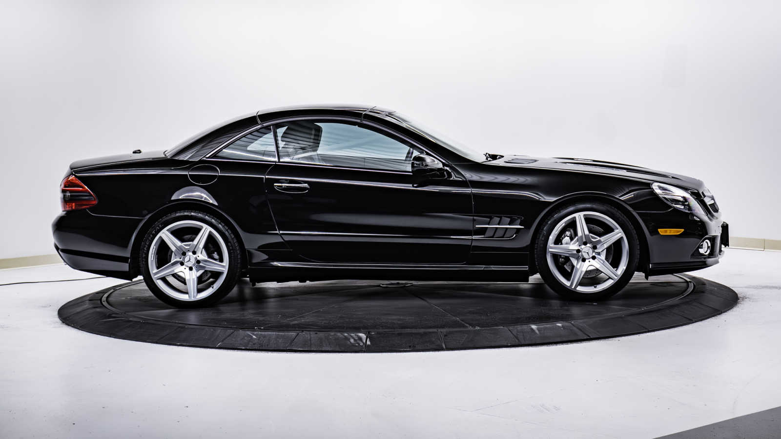 used 2009 Mercedes-Benz SL-Class car, priced at $25,998