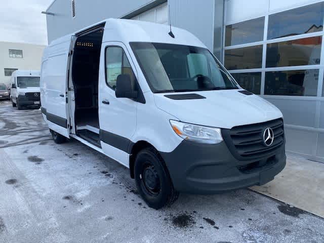 new 2025 Mercedes-Benz Sprinter car