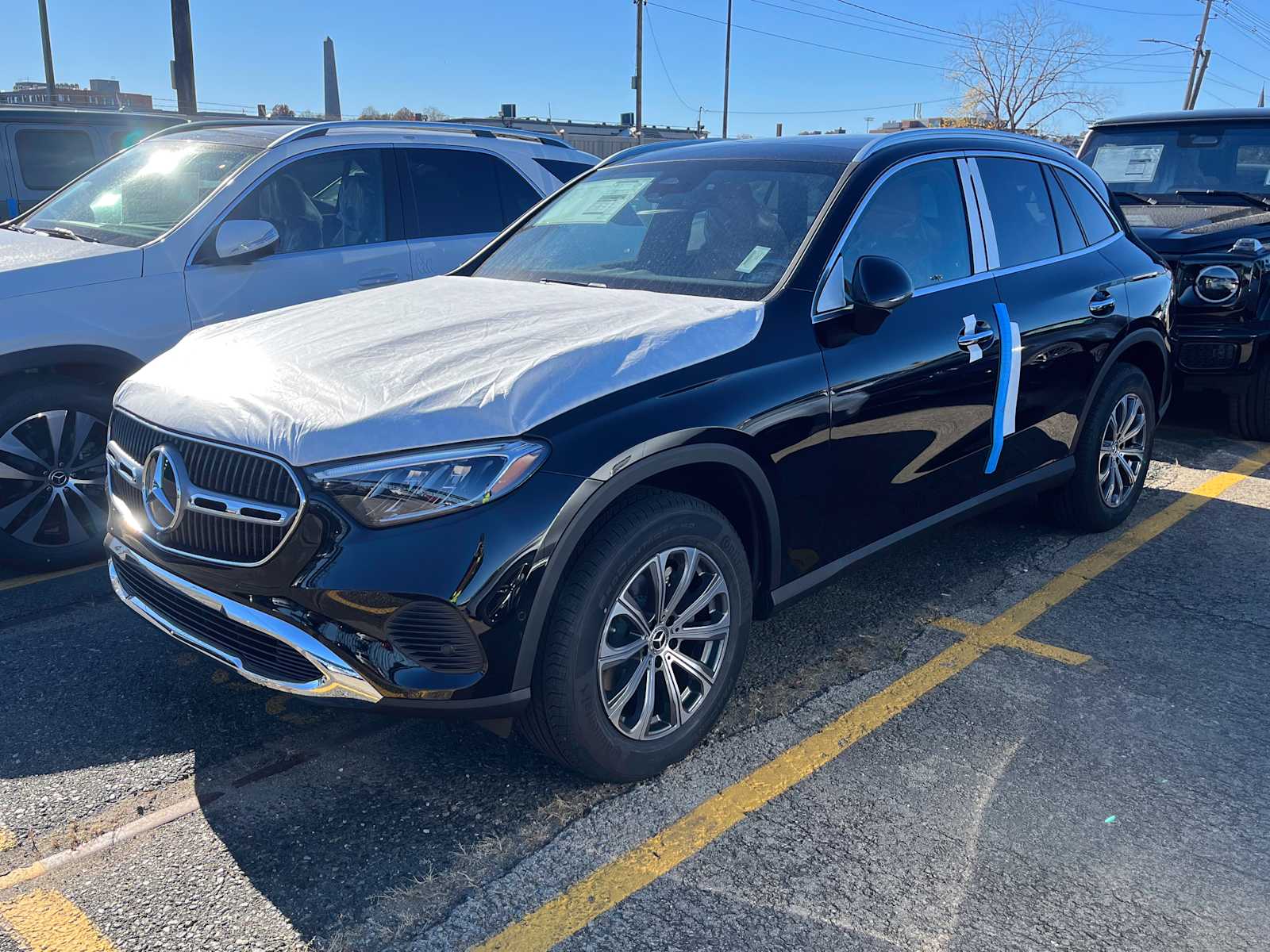 new 2025 Mercedes-Benz GLC 300 car