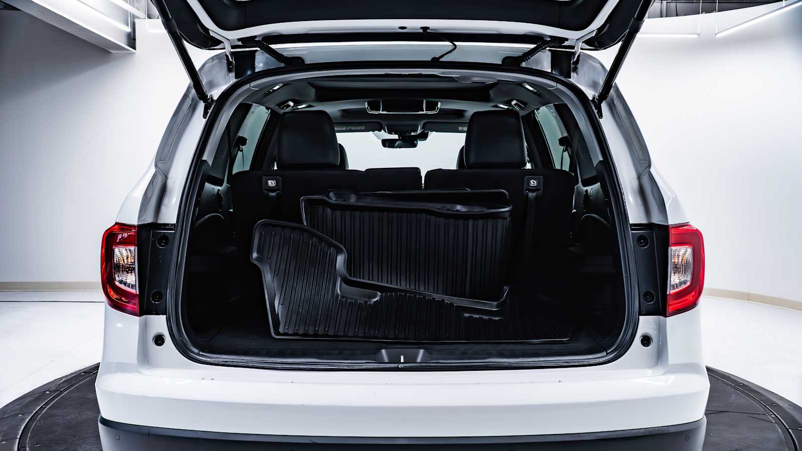 used 2021 Honda Pilot car, priced at $29,998