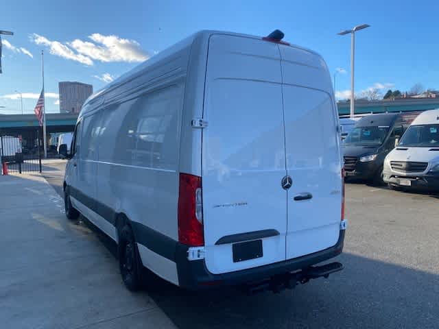 new 2024 Mercedes-Benz Sprinter car