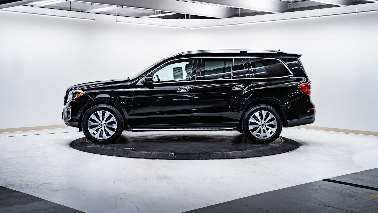 used 2018 Mercedes-Benz GLS 450 car, priced at $24,998