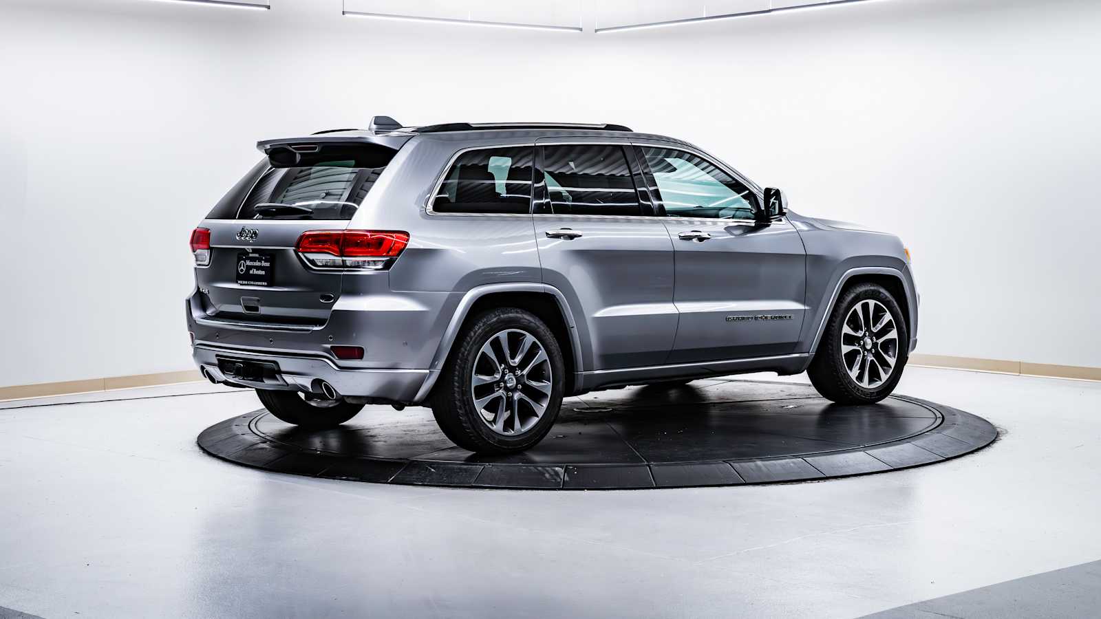 used 2018 Jeep Grand Cherokee car, priced at $19,998