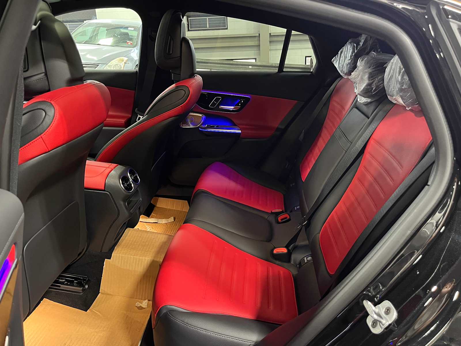 new 2025 Mercedes-Benz GLC 300 car