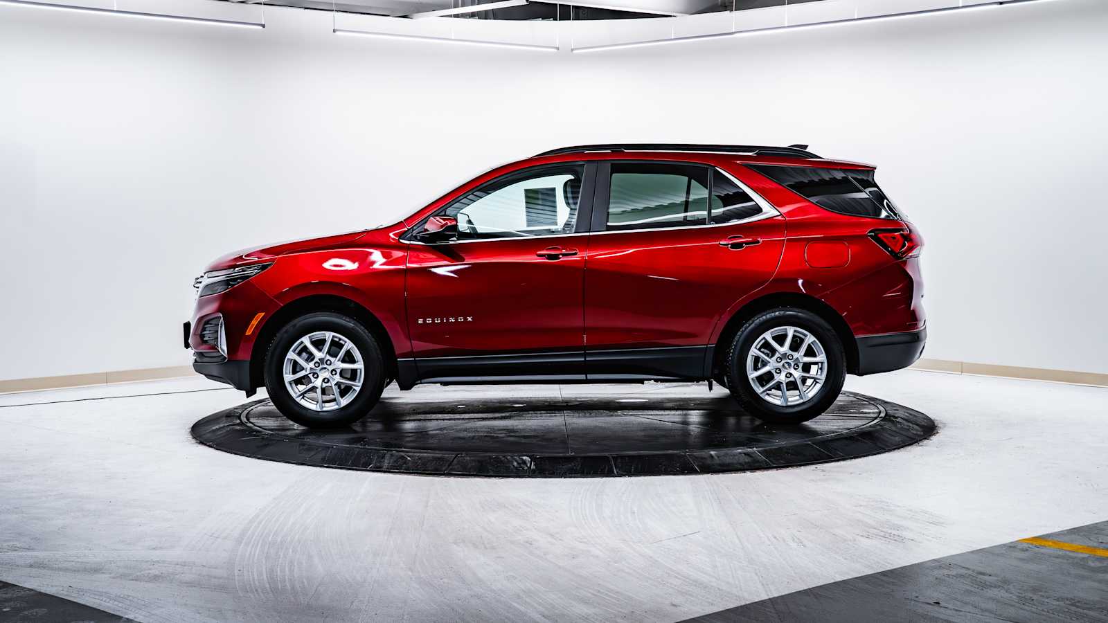used 2023 Chevrolet Equinox car, priced at $22,718
