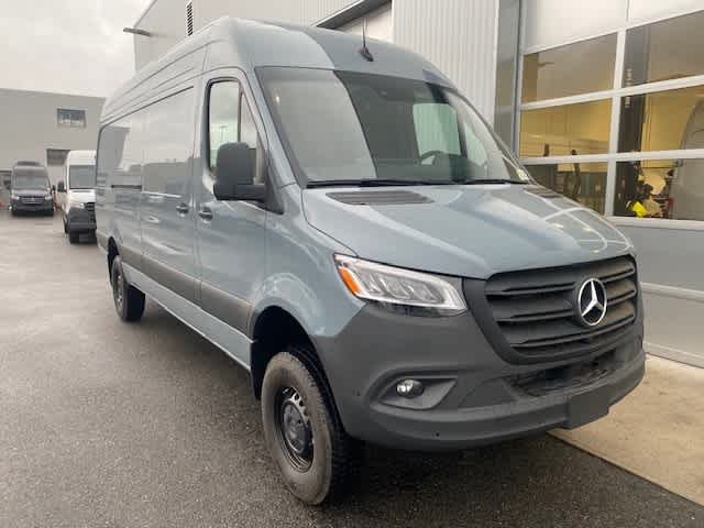 new 2024 Mercedes-Benz Sprinter car