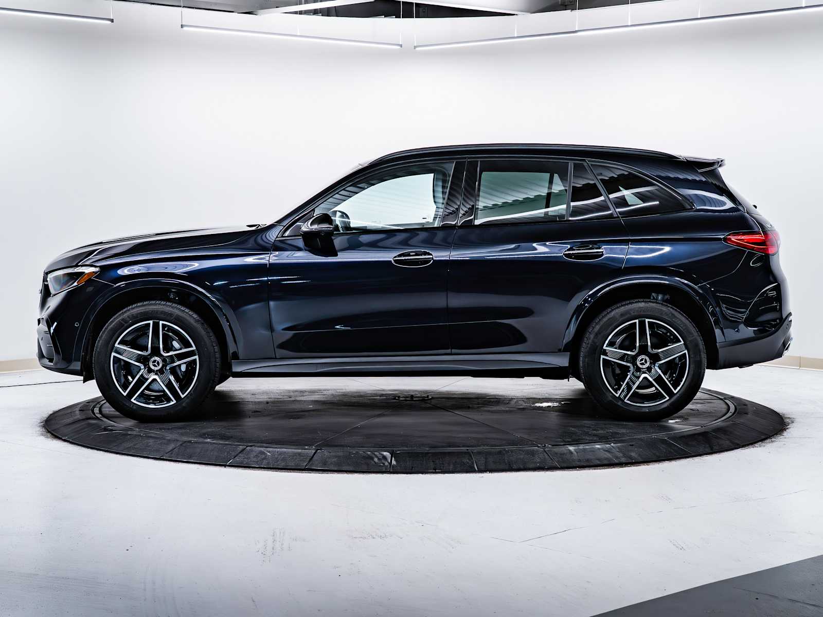 used 2023 Mercedes-Benz GLC 300 car, priced at $47,998