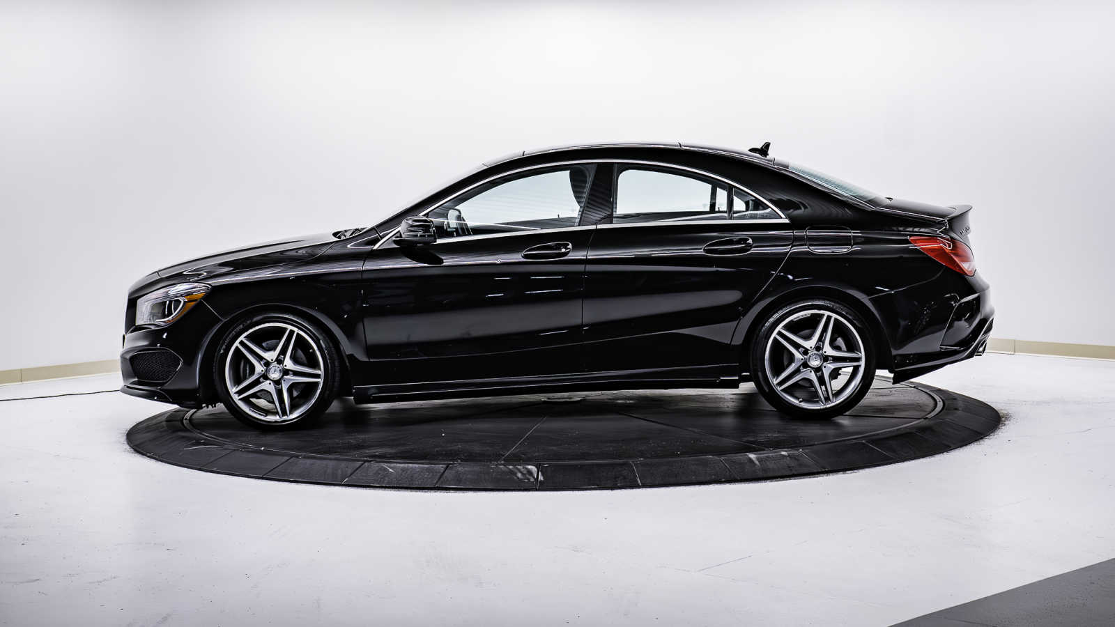 used 2014 Mercedes-Benz CLA 250 car, priced at $12,998