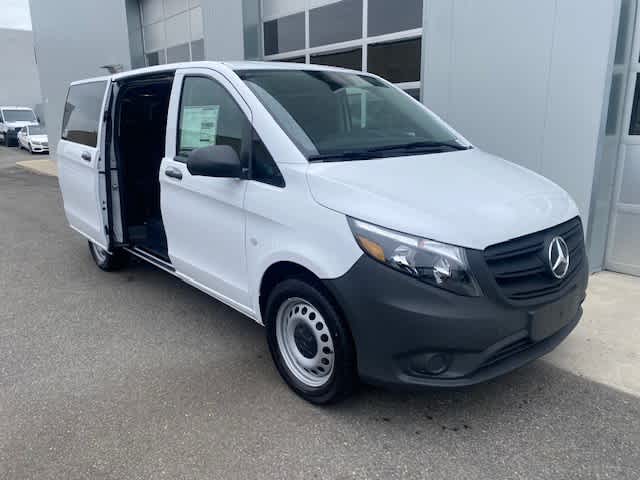 new 2023 Mercedes-Benz Metris car