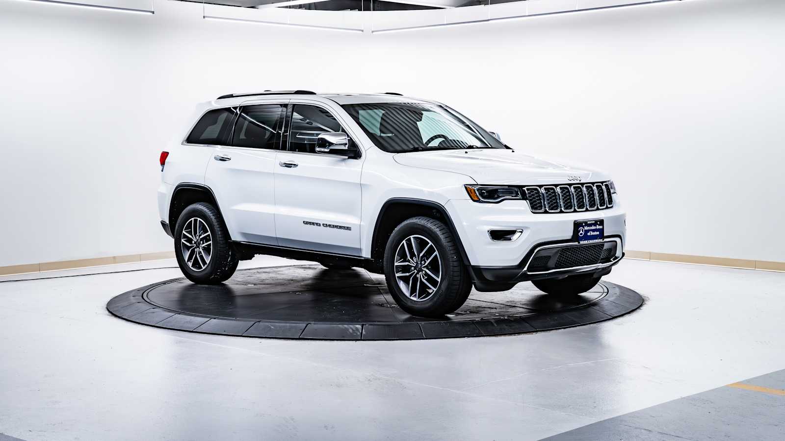 used 2019 Jeep Grand Cherokee car, priced at $22,498