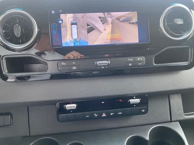 new 2025 Mercedes-Benz Sprinter car