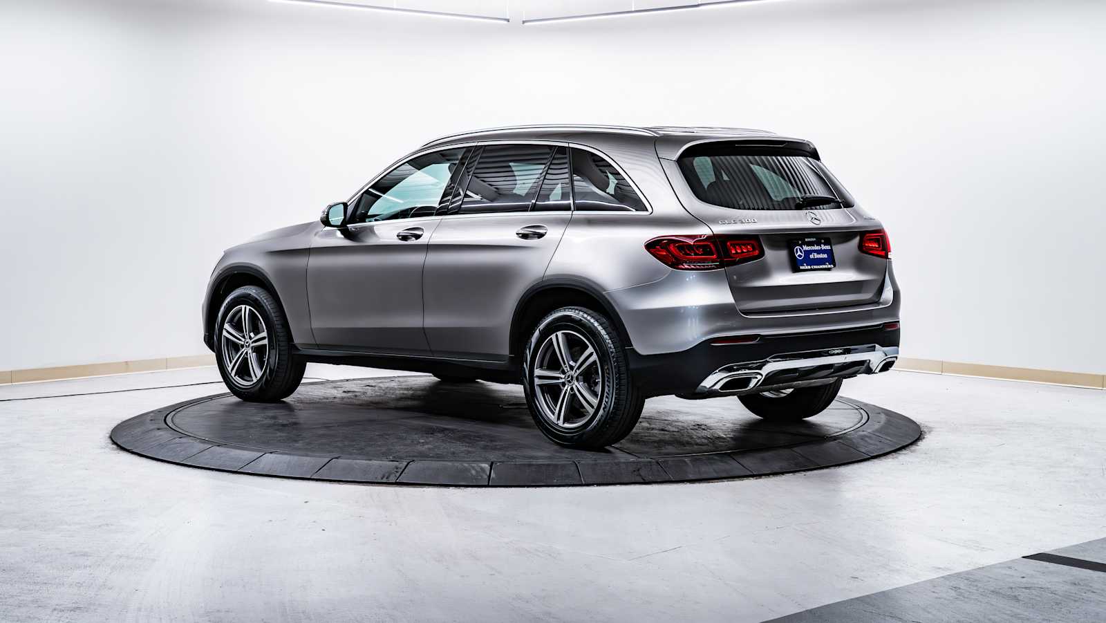 used 2020 Mercedes-Benz GLC 300 car, priced at $18,998
