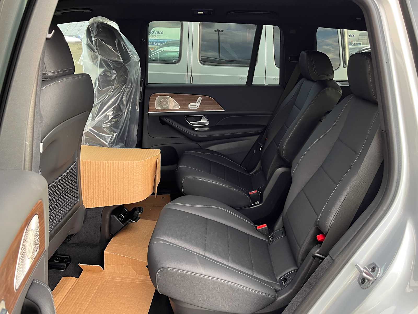 new 2025 Mercedes-Benz GLS 450 car