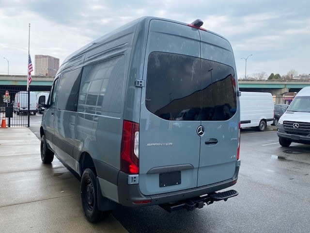 new 2025 Mercedes-Benz Sprinter car