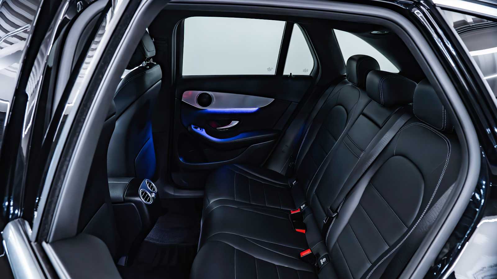 used 2020 Mercedes-Benz GLC 300 car, priced at $27,998