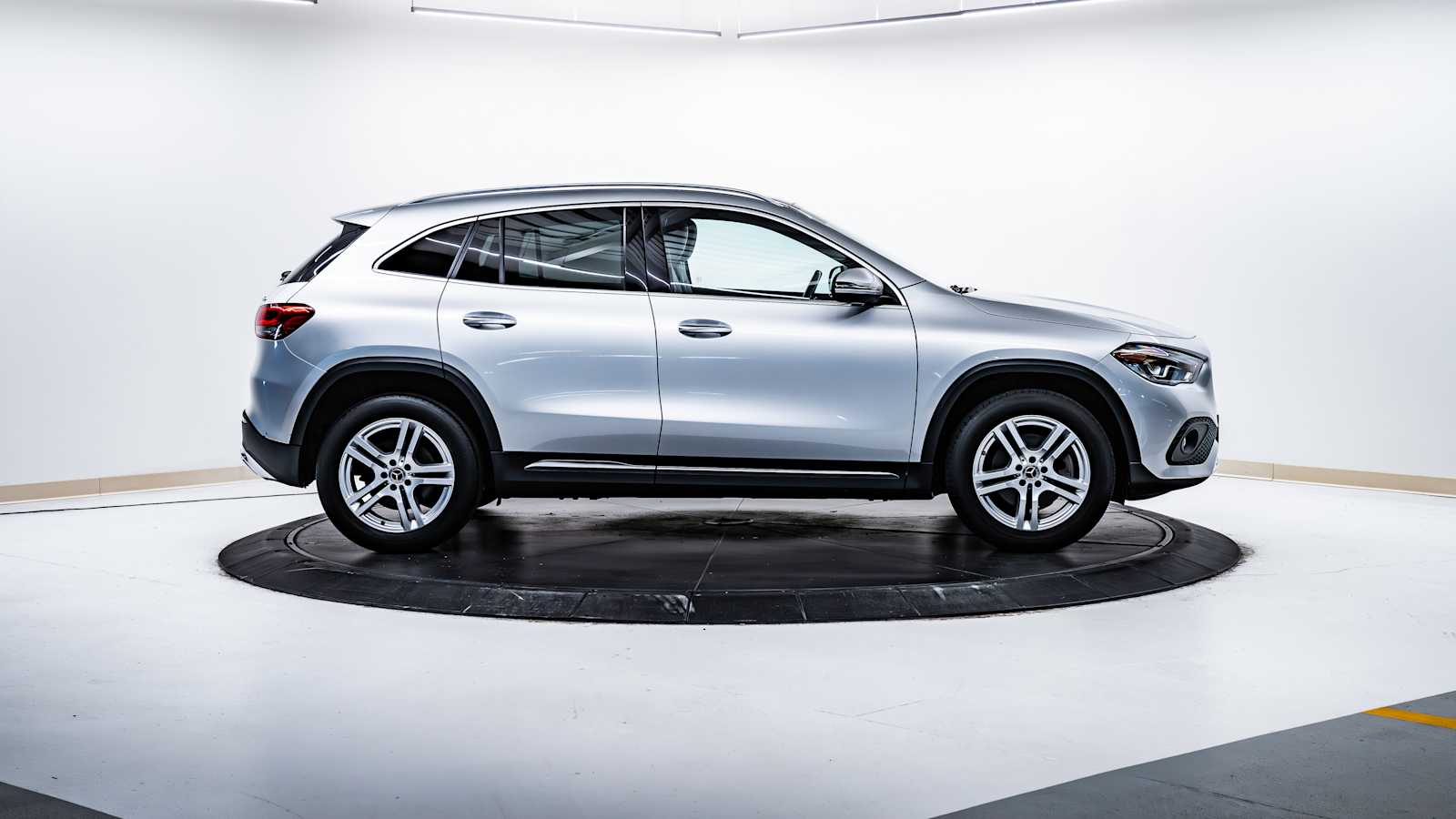 used 2021 Mercedes-Benz GLA 250 car, priced at $28,746