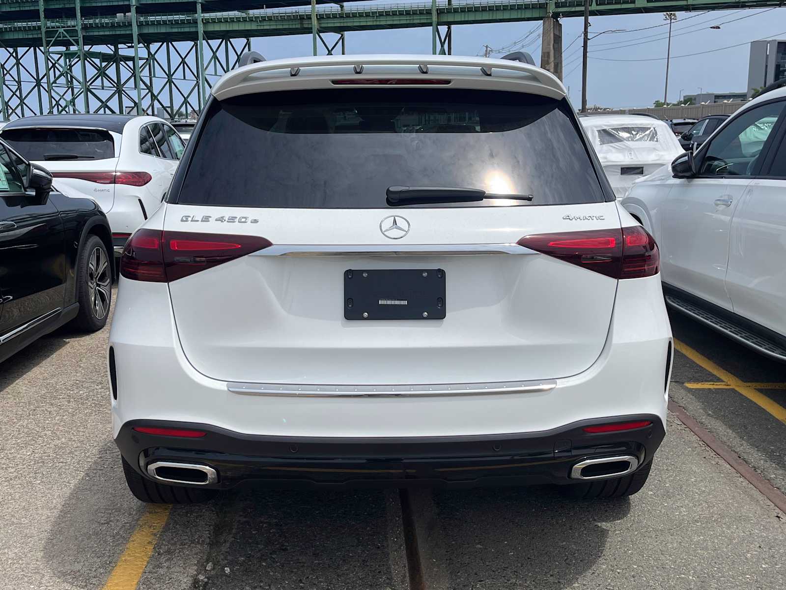 new 2025 Mercedes-Benz GLE 450e car